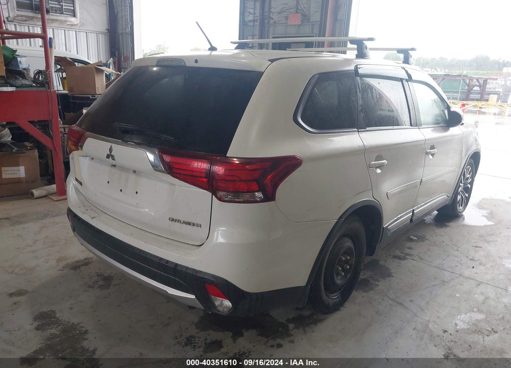 2016 MITSUBISHI OUTLANDER ES VIN: JA4AD2A32GZ015967