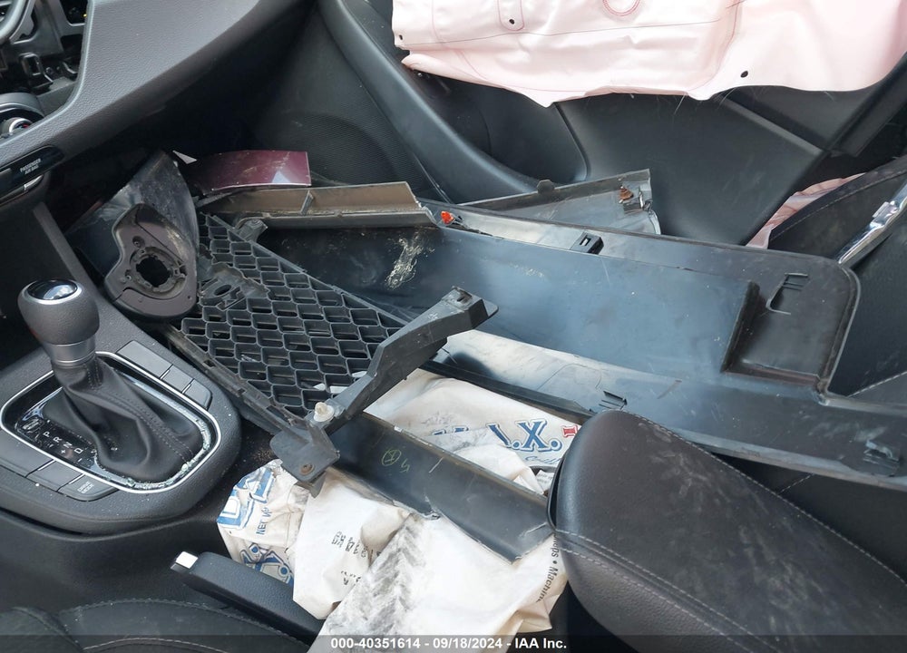 2018 HYUNDAI ELANTRA GT VIN: KMHH35LE7JU030486