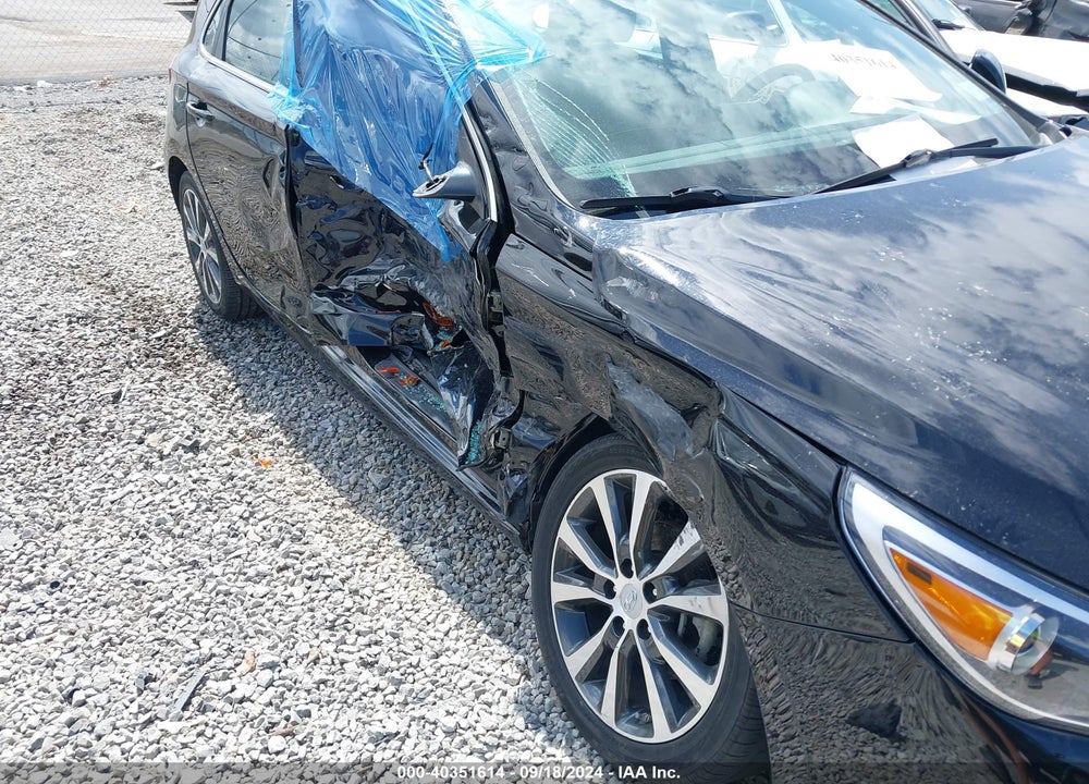 2018 HYUNDAI ELANTRA GT VIN: KMHH35LE7JU030486