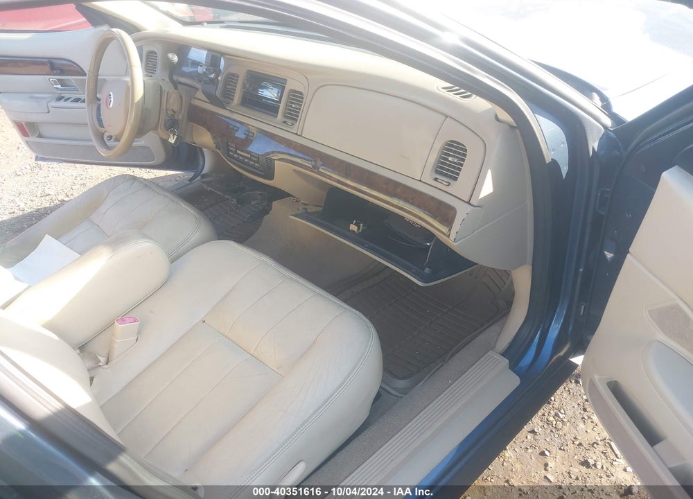2010 MERCURY GRAND MARQUIS LS (FLEET ONLY) VIN: 2MEBM7FV7AX619706