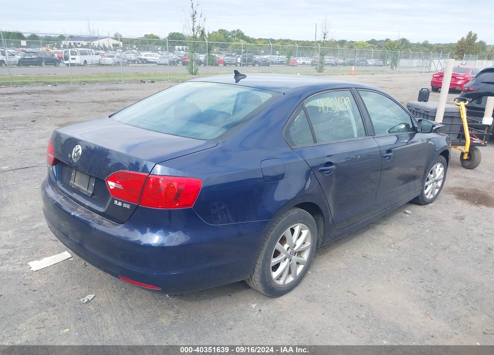 2012 VOLKSWAGEN JETTA 2.5L SE VIN: 3VWDX7AJ8CM420536