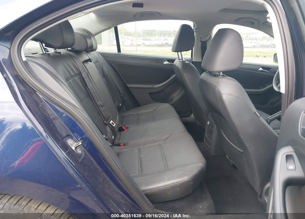 2012 VOLKSWAGEN JETTA 2.5L SE VIN: 3VWDX7AJ8CM420536