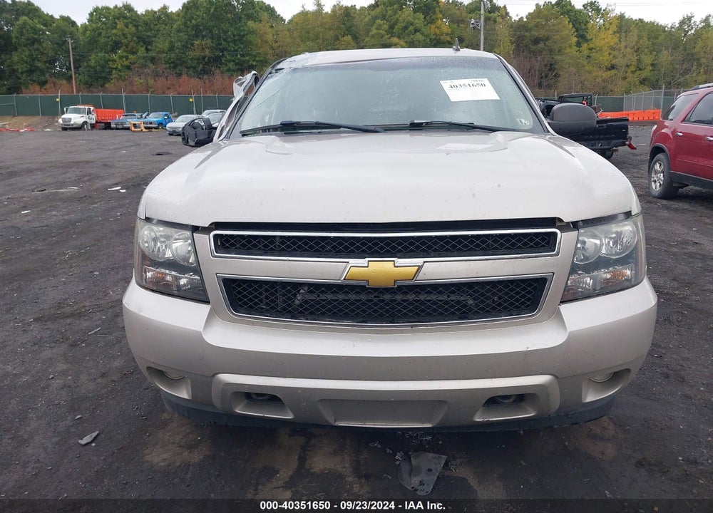2008 CHEVROLET TAHOE LS VIN: 1GNFK13078J175770
