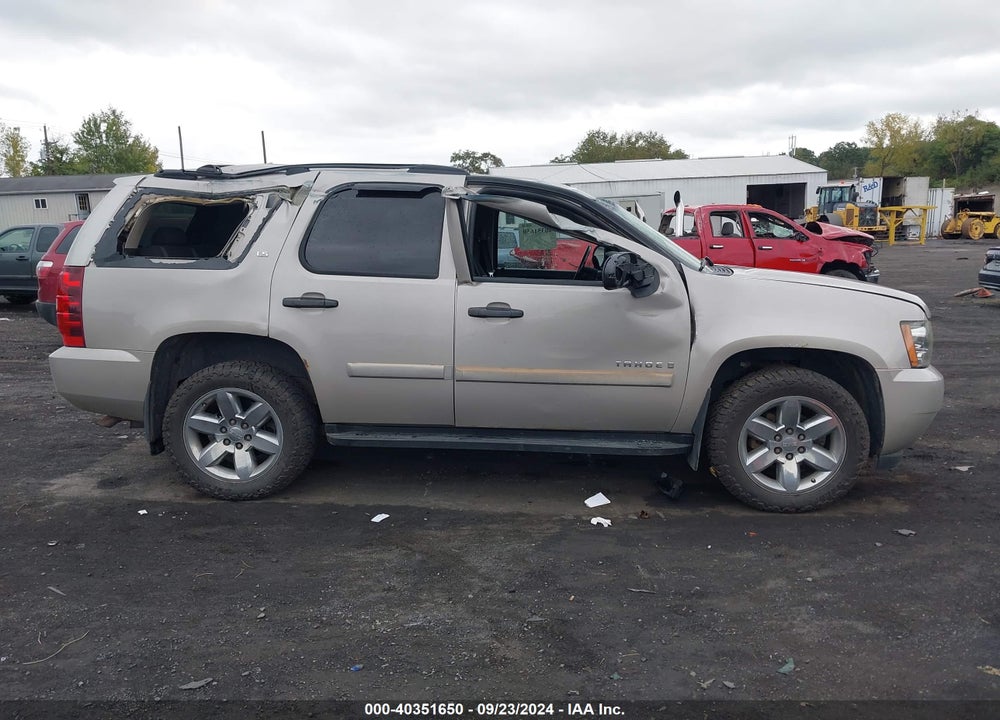 2008 CHEVROLET TAHOE LS VIN: 1GNFK13078J175770