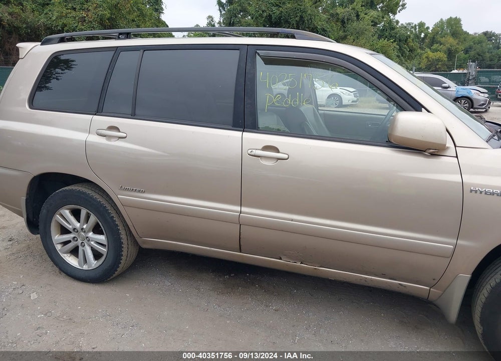 2006 TOYOTA HIGHLANDER HYBRID LIMITED V6 VIN: JTEEW21A560019834