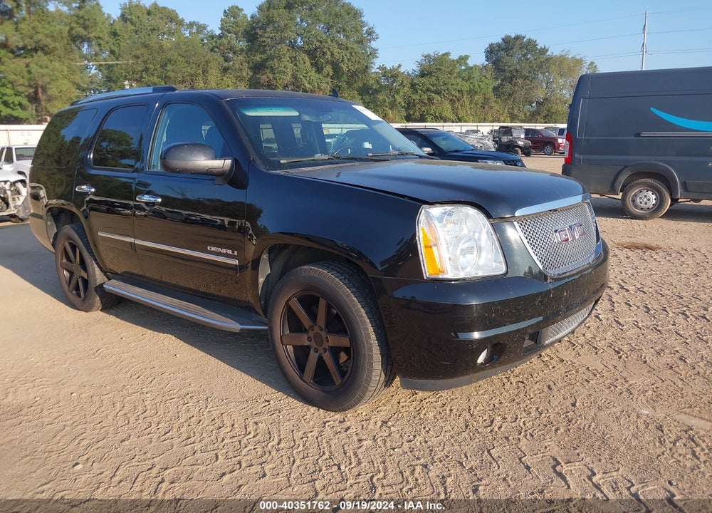2013 GMC YUKON DENALI VIN: 1GKS1EEF4DR352925