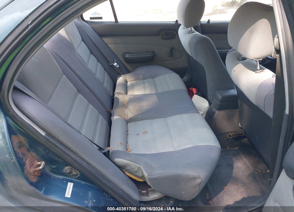 1993 GEO PRIZM LSI VIN: 1Y1SK5364PZ049798