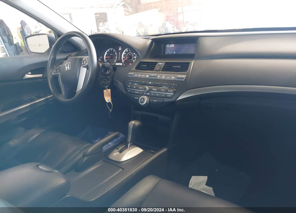 2010 HONDA ACCORD 2.4 EX-L VIN: 1HGCP2F83AA066380