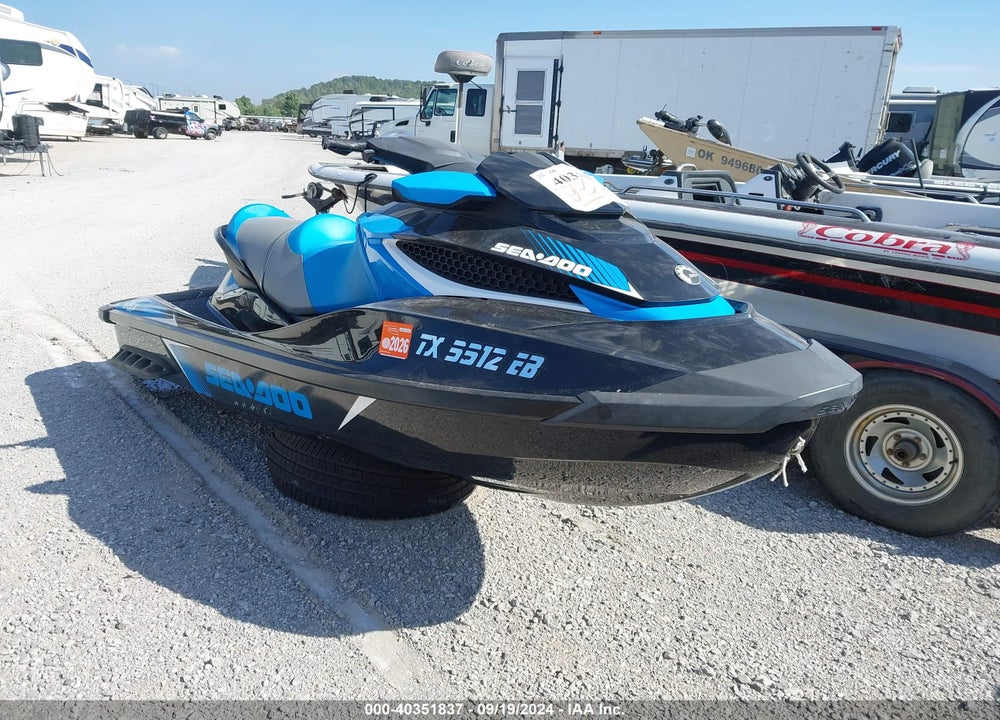 2017 SEA DOO RXT-300 VIN: YDV10998B717
