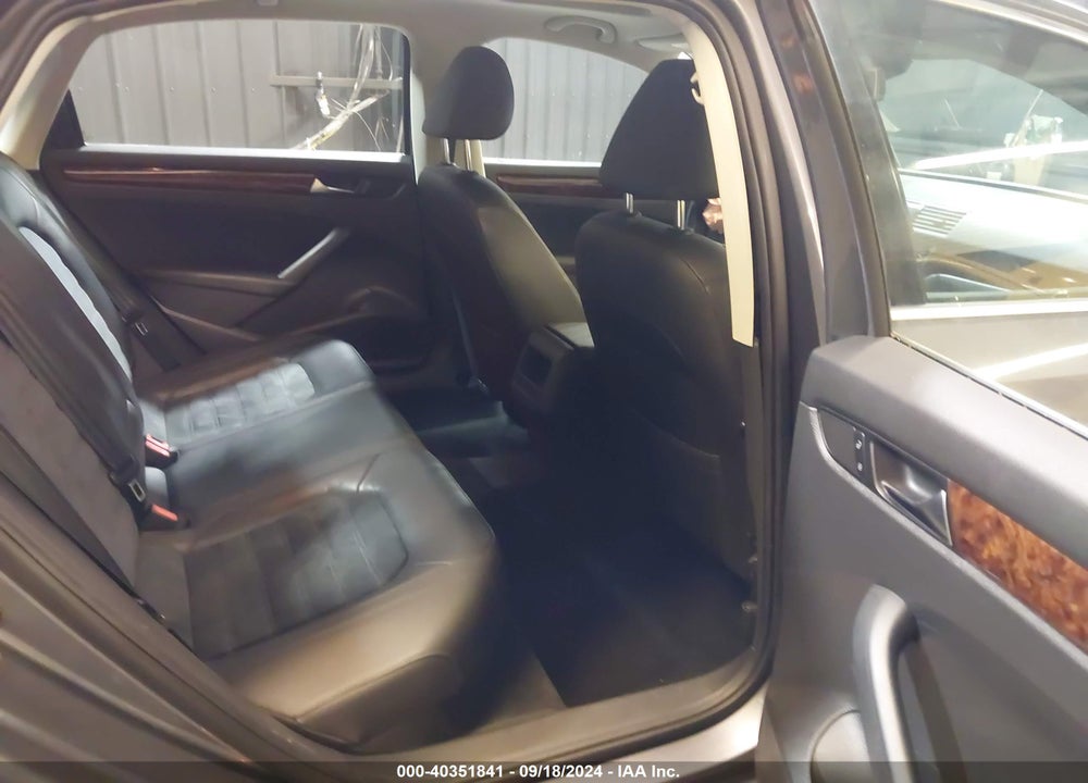 2012 VOLKSWAGEN PASSAT 2.5L SEL PREMIUM VIN: 1VWCP7A36CC024197