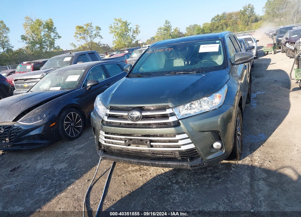 2019 TOYOTA HIGHLANDER XLE VIN: 5TDJZRFH3KS998544