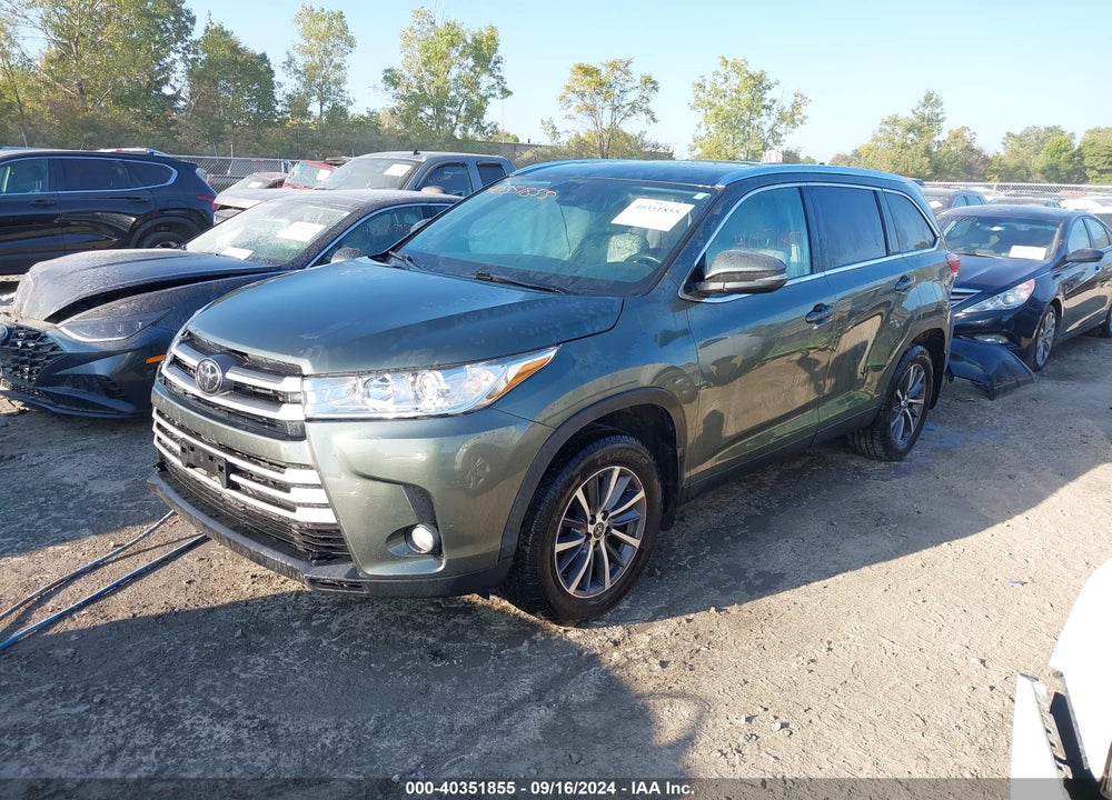 2019 TOYOTA HIGHLANDER XLE VIN: 5TDJZRFH3KS998544