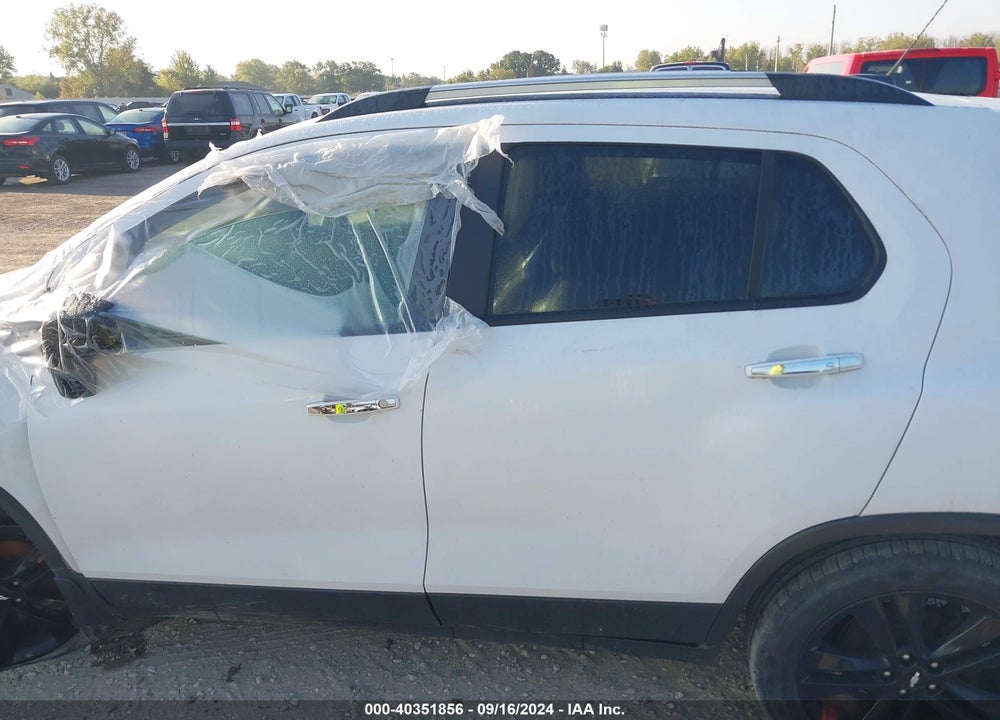 2018 CHEVROLET TRAX LT VIN: 3GNCJPSB9JL225904