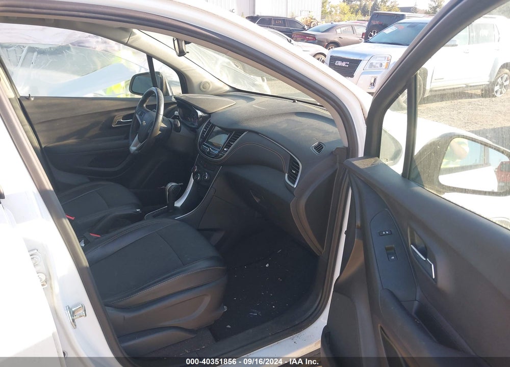2018 CHEVROLET TRAX LT VIN: 3GNCJPSB9JL225904