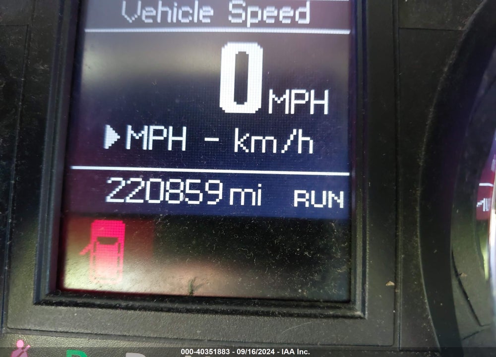 2011 CHRYSLER TOWN & COUNTRY TOURING VIN: 2A4RR5DG0BR780201