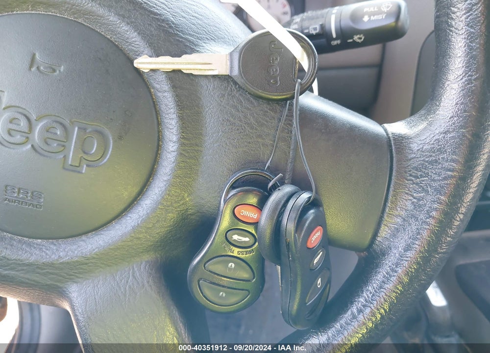2002 JEEP LIBERTY SPORT VIN: 1J4GL48K32W209780