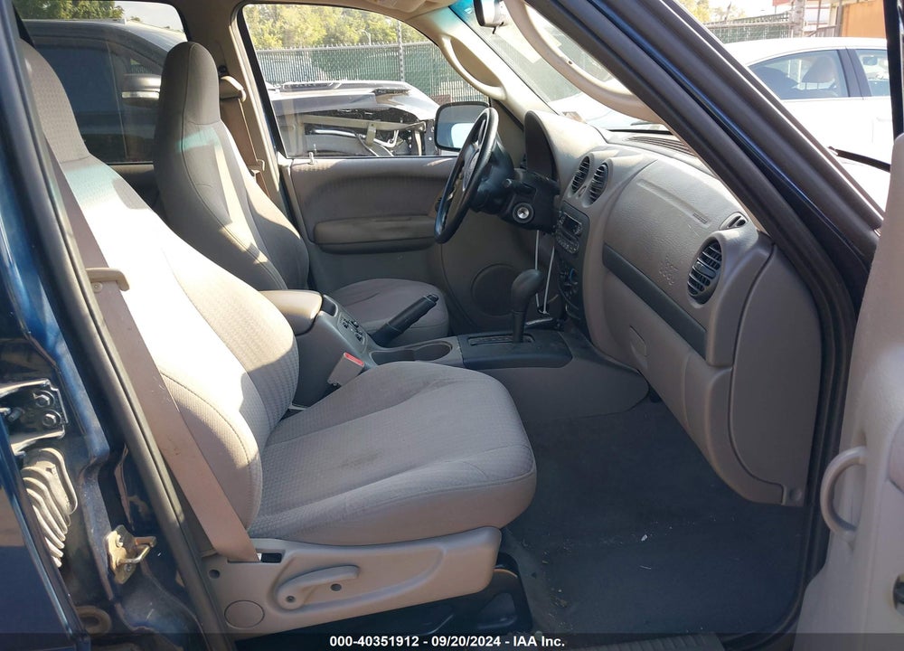 2002 JEEP LIBERTY SPORT VIN: 1J4GL48K32W209780