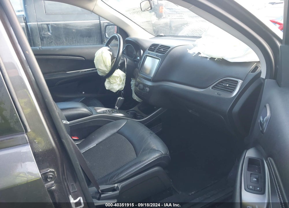 2018 DODGE JOURNEY CROSSROAD VIN: 3C4PDCGG2JT378686