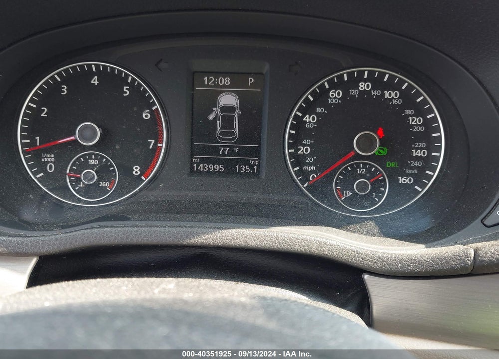 2014 VOLKSWAGEN PASSAT 1.8T SE VIN: 1VWBT7A39EC035740