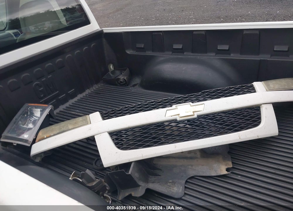 2010 CHEVROLET COLORADO WORK TRUCK VIN: 1GCHTBD93A8144787
