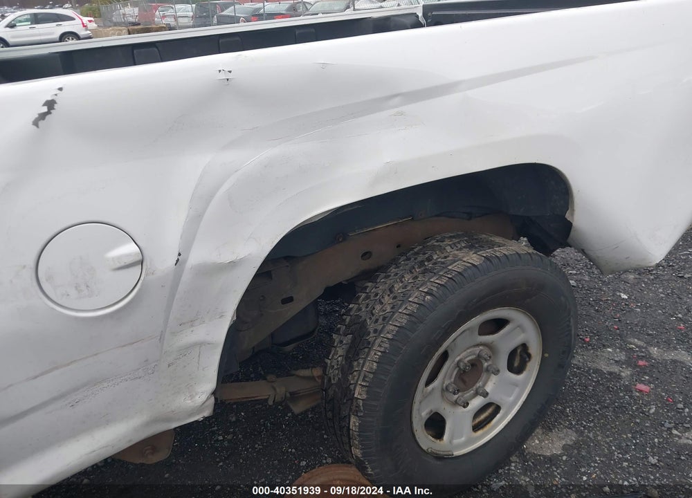 2010 CHEVROLET COLORADO WORK TRUCK VIN: 1GCHTBD93A8144787