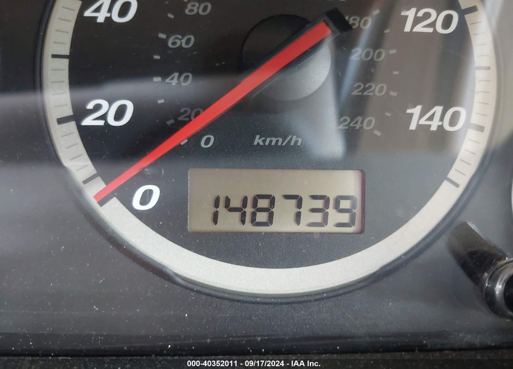 2004 HONDA CR-V LX VIN: SHSRD78464U236339