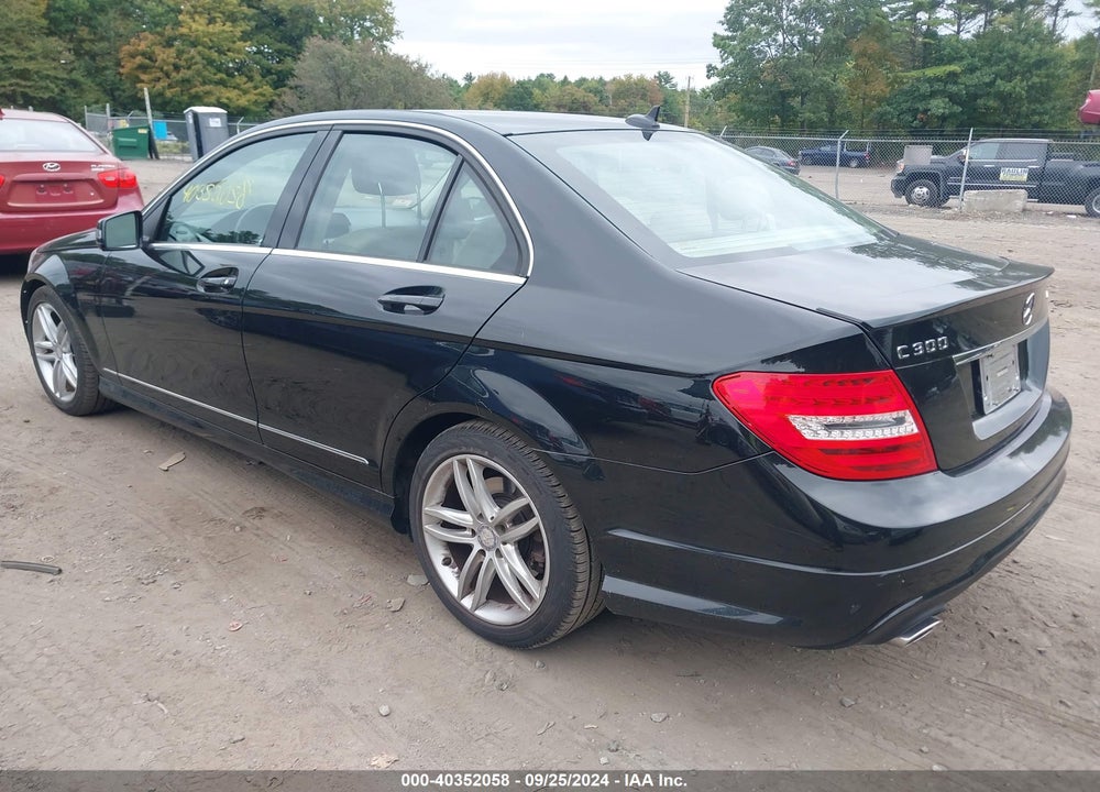 2014 MERCEDES-BENZ C 300 LUXURY 4MATIC/SPORT 4MATIC VIN: WDDGF8AB7EA931162