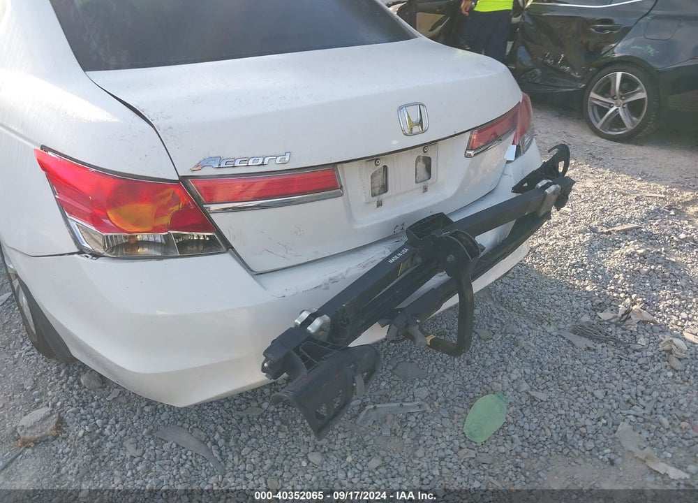 2012 HONDA ACCORD 2.4 LX VIN: 1HGCP2F37CA157935