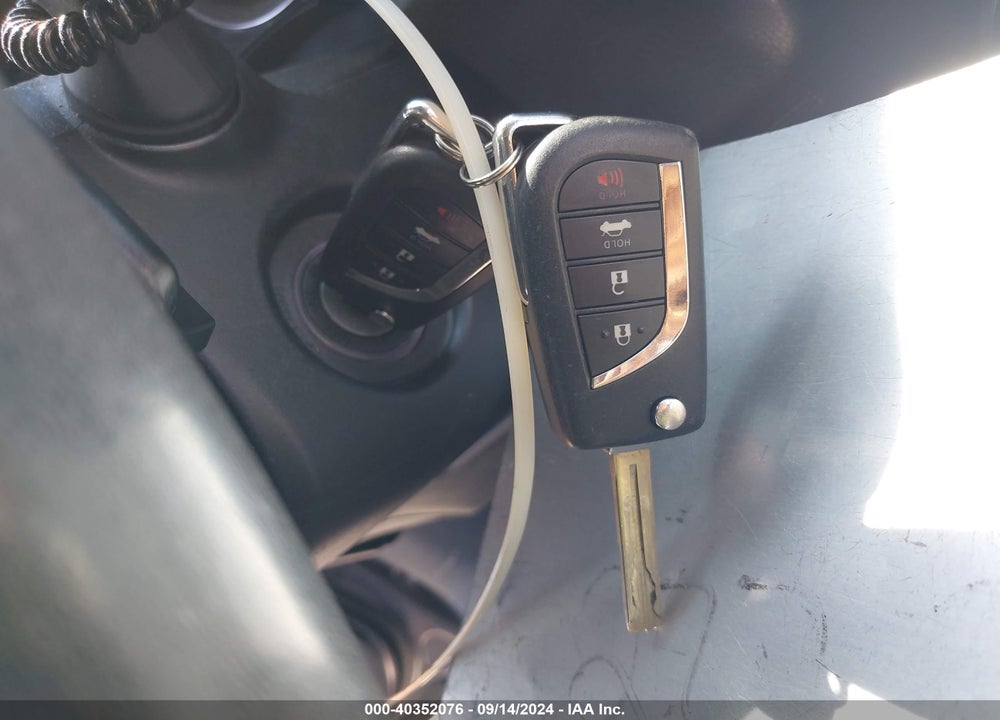 2019 TOYOTA CAMRY SE VIN: 4T1B11HK7KU188685