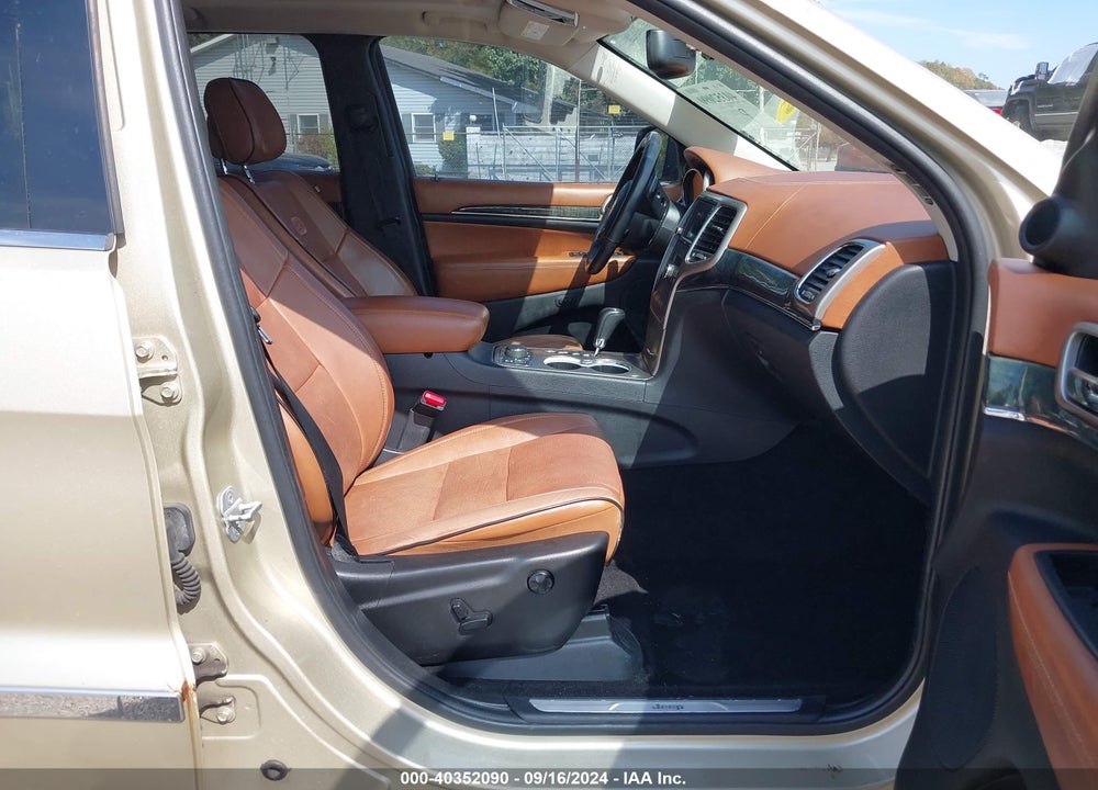 2011 JEEP GRAND CHEROKEE OVERLAND VIN: 1J4RR6GG4BC617433
