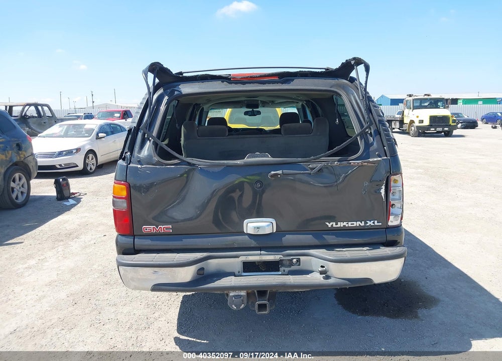 2003 GMC YUKON XL 1500 SLE VIN: 3GKEC16Z83G246081
