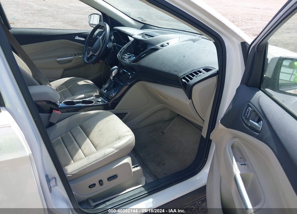 2016 FORD ESCAPE TITANIUM VIN: 1FMCU0J90GUC50934