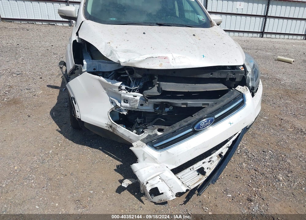 2016 FORD ESCAPE TITANIUM VIN: 1FMCU0J90GUC50934
