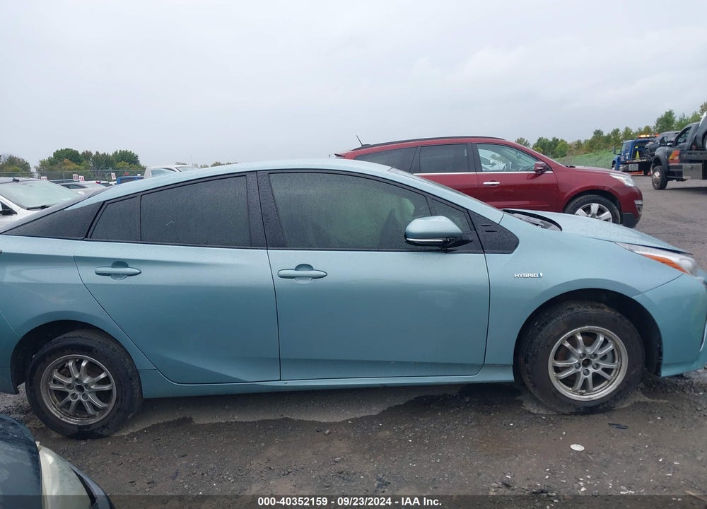 2018 TOYOTA PRIUS TWO ECO VIN: JTDKARFU3J3067082