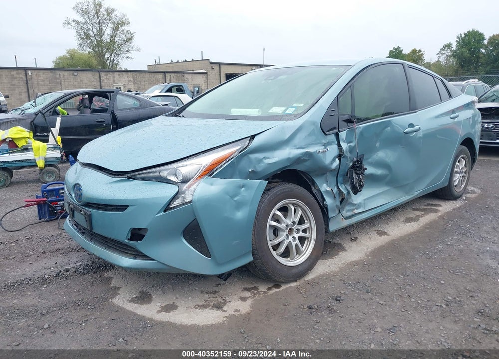 2018 TOYOTA PRIUS TWO ECO VIN: JTDKARFU3J3067082