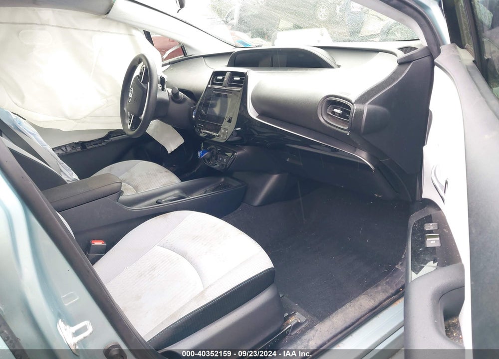 2018 TOYOTA PRIUS TWO ECO VIN: JTDKARFU3J3067082