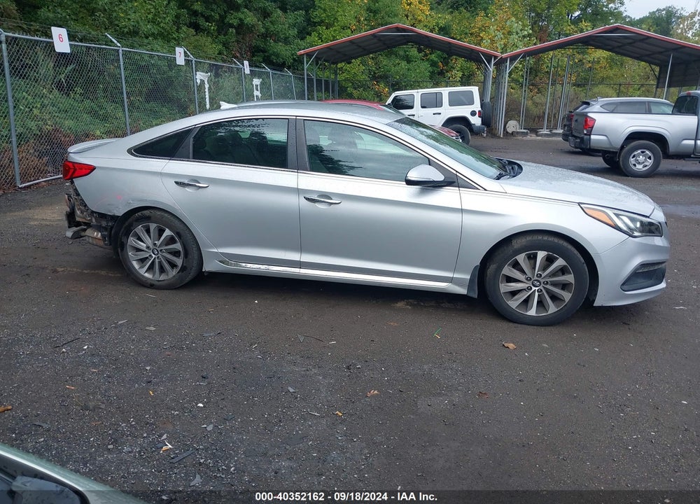 2015 HYUNDAI SONATA SPORT VIN: 5NPE34AF3FH142023