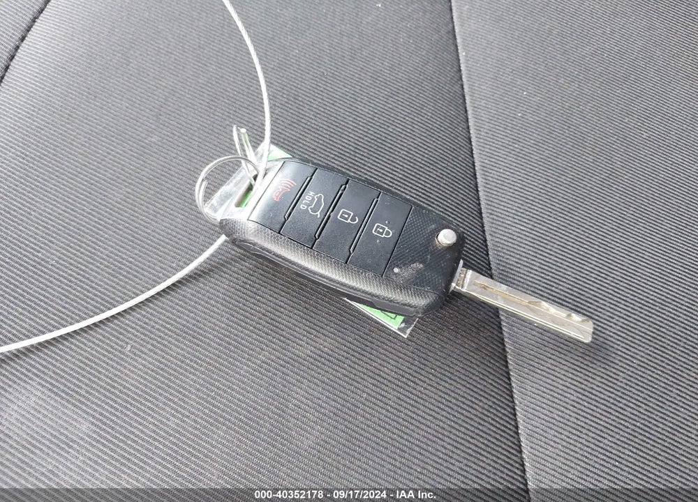 2014 KIA SOUL VIN: KNDJP3A50E7069829