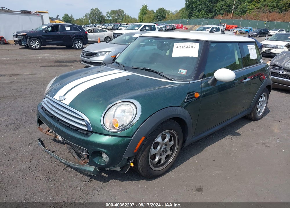2013 MINI HARDTOP COOPER VIN: WMWSU3C51DT680661