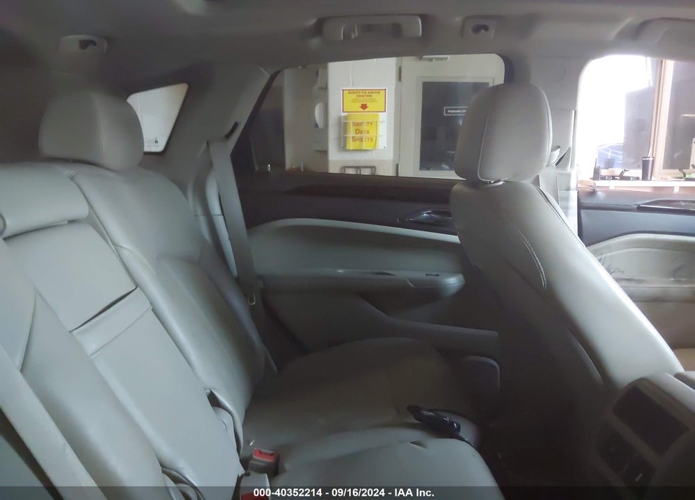 2010 CADILLAC SRX LUXURY COLLECTION VIN: 3GYFNDEY6AS592932