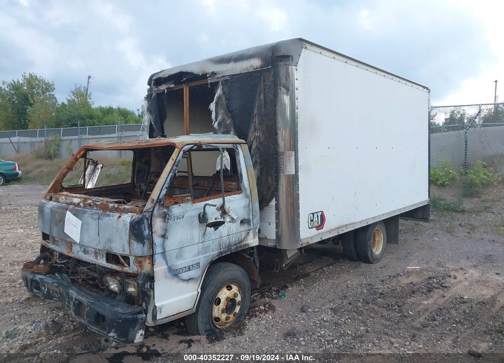 1994 ISUZU NPR VIN: JALB4B1K8R7009928