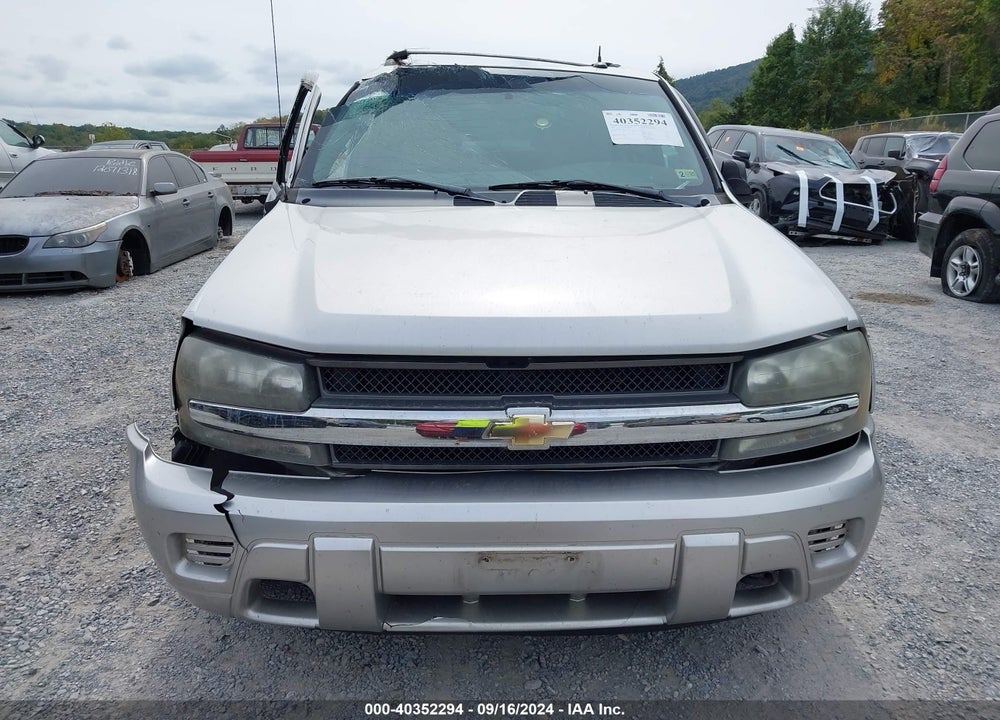 2005 CHEVROLET TRAILBLAZER LS VIN: 1GNDT13S452107342