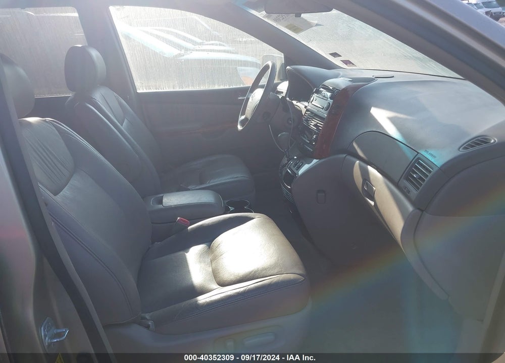 2006 TOYOTA SIENNA XLE VIN: 5TDZA22C16S521306