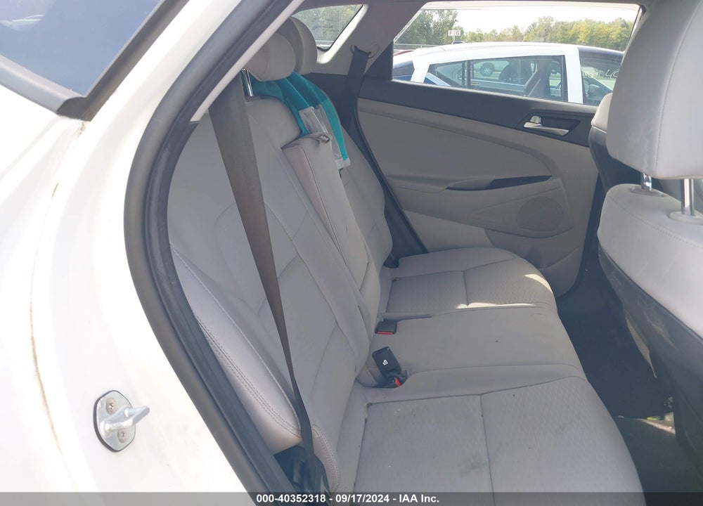 2019 HYUNDAI TUCSON SE VIN: KM8J2CA40KU919764