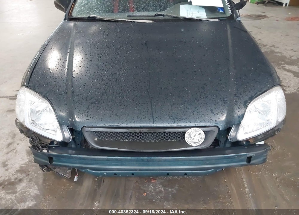 1998 HONDA CIVIC LX VIN: 2HGEJ657XWH504394