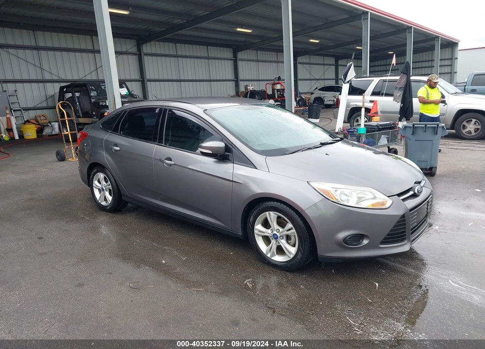 2014 FORD FOCUS SE VIN: 1FADP3F27EL115049