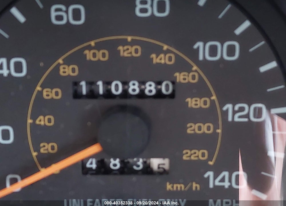 1992 TOYOTA CAMRY LE VIN: 4T1SK12E6NU017883