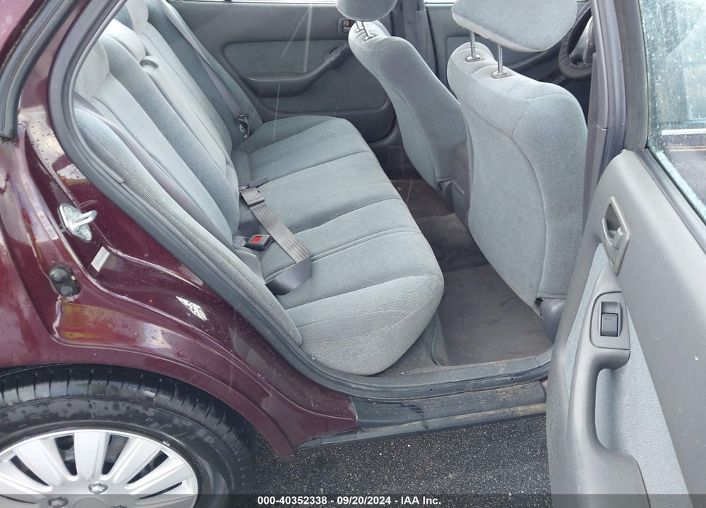 1992 TOYOTA CAMRY LE VIN: 4T1SK12E6NU017883