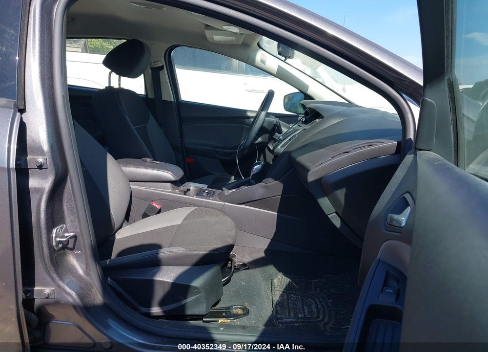 2014 FORD FOCUS SE VIN: 1FADP3F27EL431776