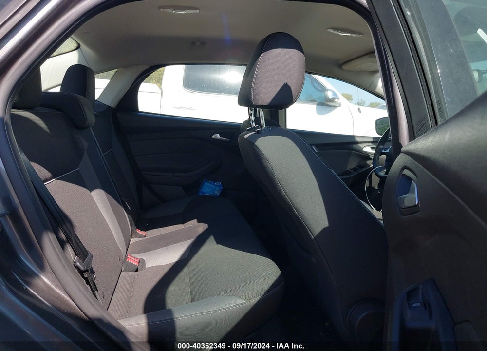 2014 FORD FOCUS SE VIN: 1FADP3F27EL431776